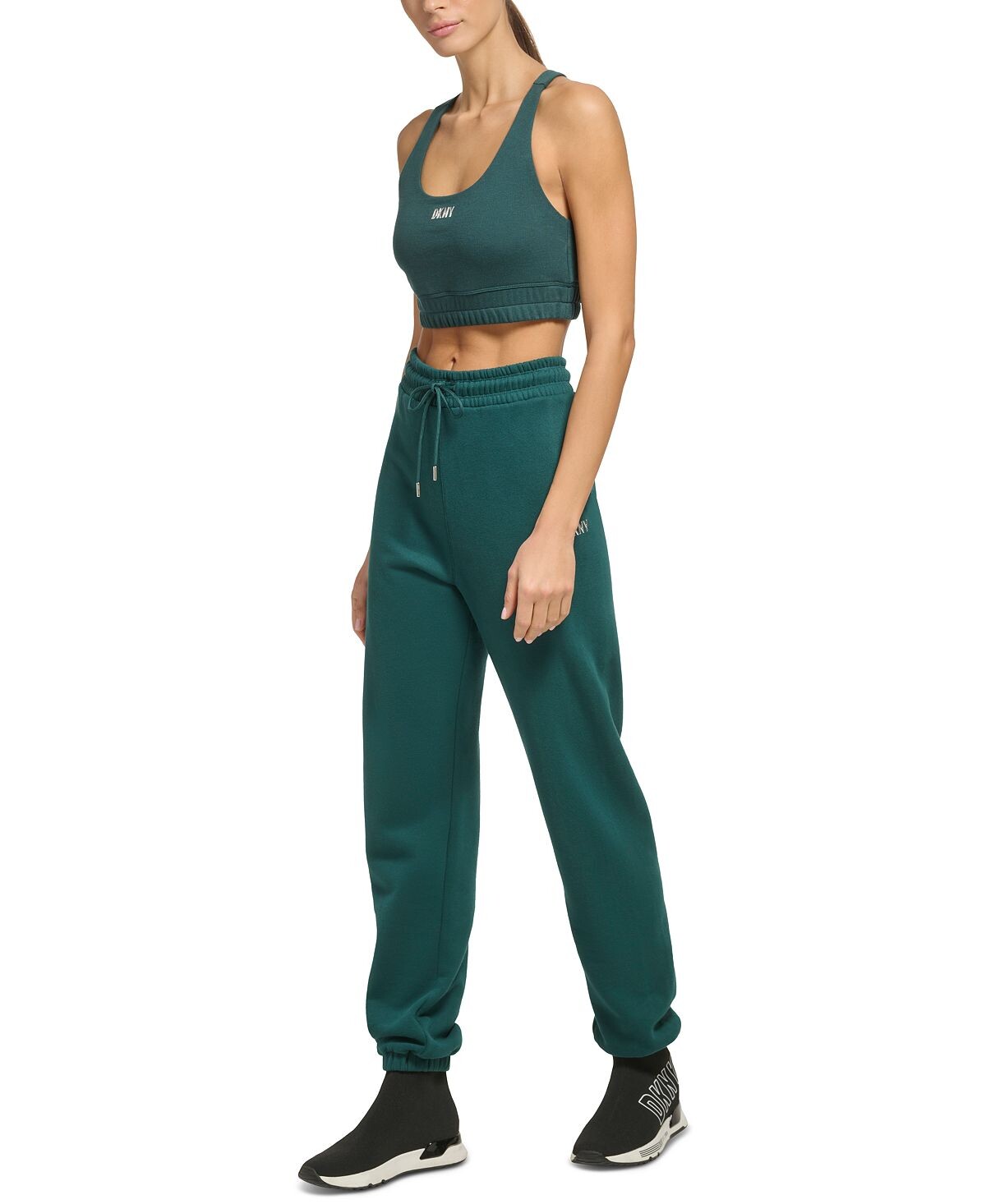 

Женский спортивный бюстгальтер Performance с металлизированным логотипом Racerback DKNY