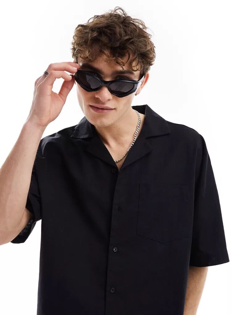 

Черные солнцезащитные очки с запахом и козырьком ASOS