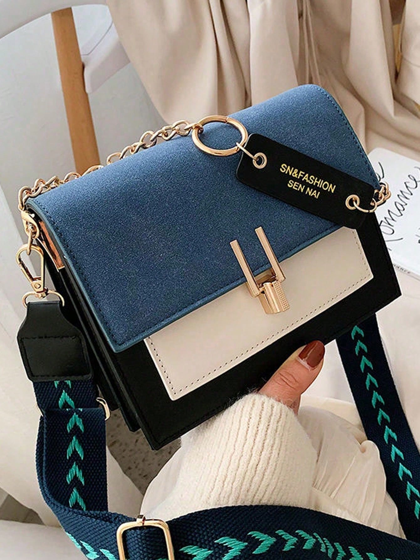 Модная квадратная сумка с клапаном, синий модная квадратная сумка из искусственной кожи в минималистском стиле с металлическим декором и клапаном черный