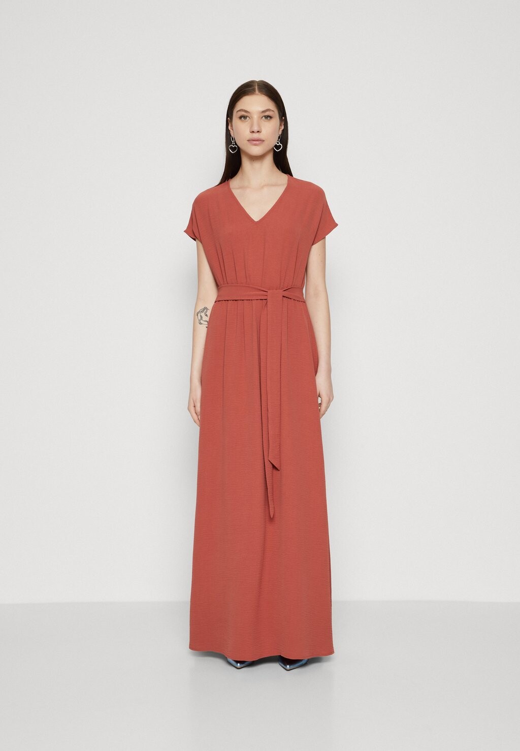 

Платье макси VMALVA V NECK DRESS Vero Moda, цвет marsala