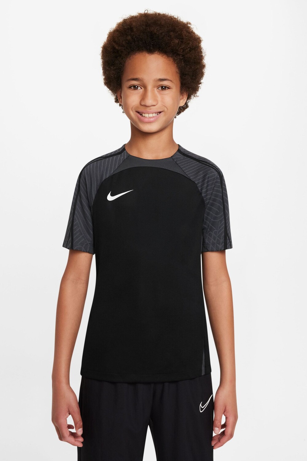 

Тренировочная рубашка Dri-FIT Strike Nike, черный