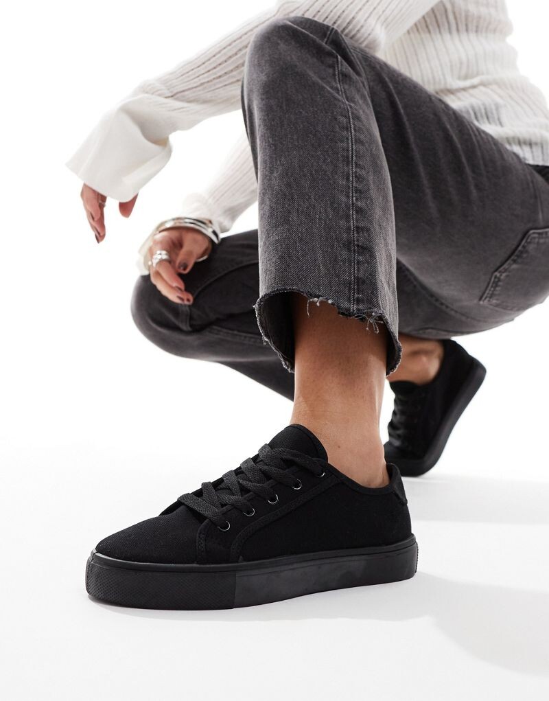 

Черные кроссовки на шнуровке ASOS DESIGN Dizzy