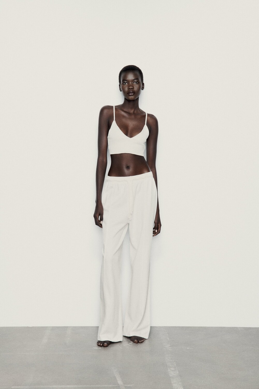 

Прямые джоггеры Zara, белый