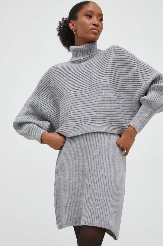 

Комплект из свитера и юбки Answear Lab, серый