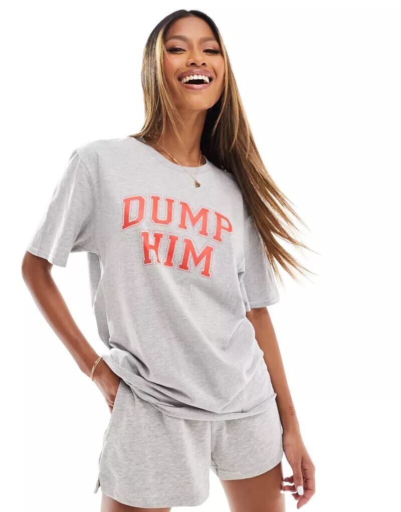 

Серая футболка с надписью In The Style Dump Him