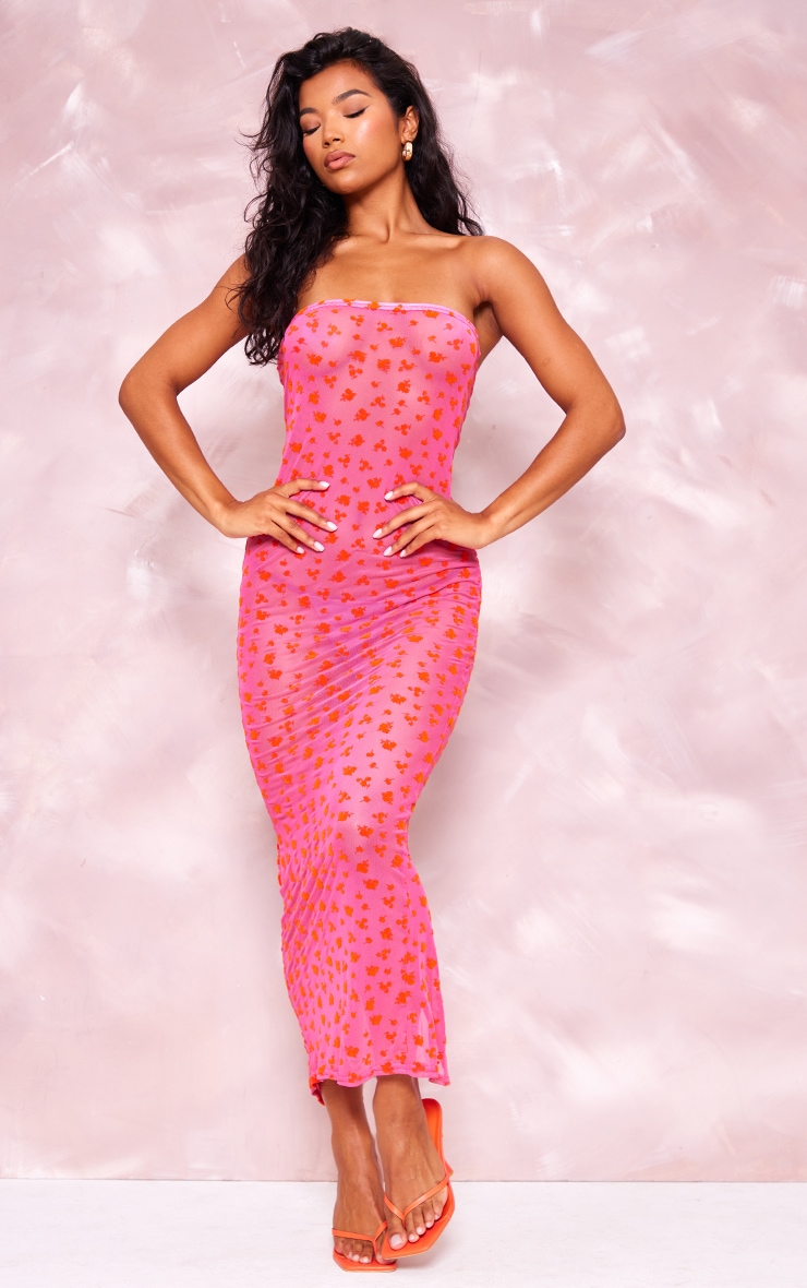 цена PrettyLittleThing Розовое платье-бандо мидакси из прозрачной сетки с цветочным принтом