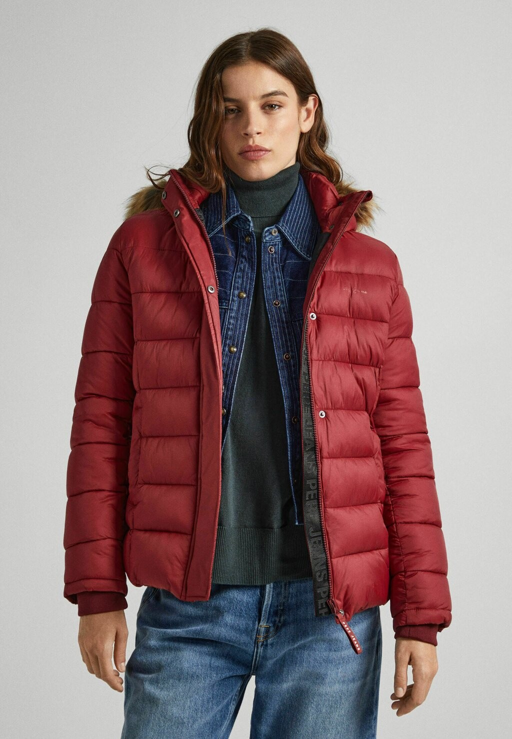 

Куртка Pepe Jeans МАЙ, цвет burgundy red