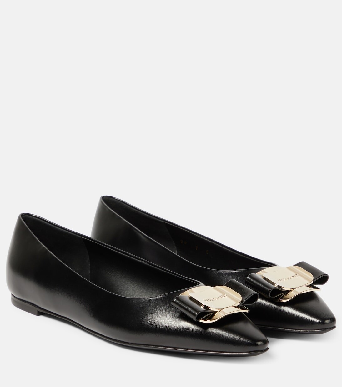 

Новые кожаные балетки vara. Ferragamo, черный