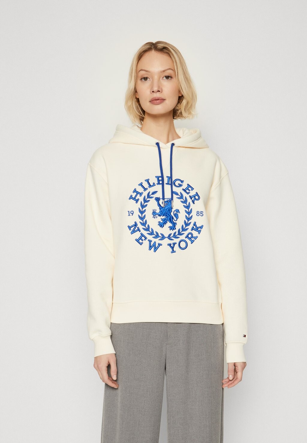 

Толстовка CREST HOODIE Tommy Hilfiger, кремовый