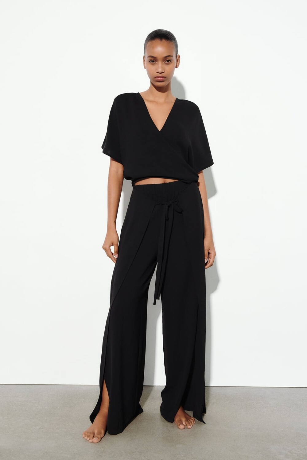 

Совместный заказ струящегося топа и брюк ZARA, черный