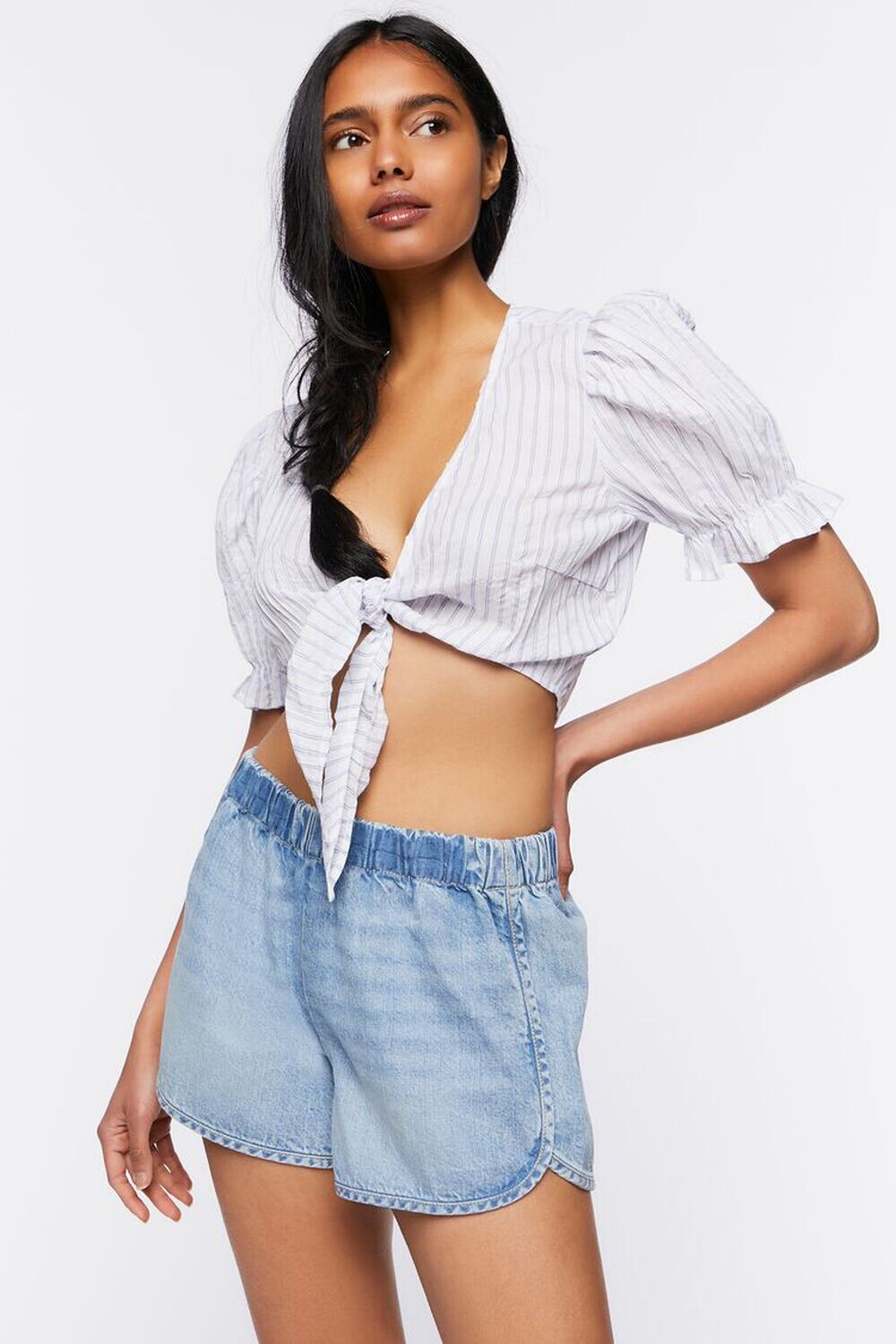 

Джинсовые шорты с дельфиновым краем Forever 21, деним