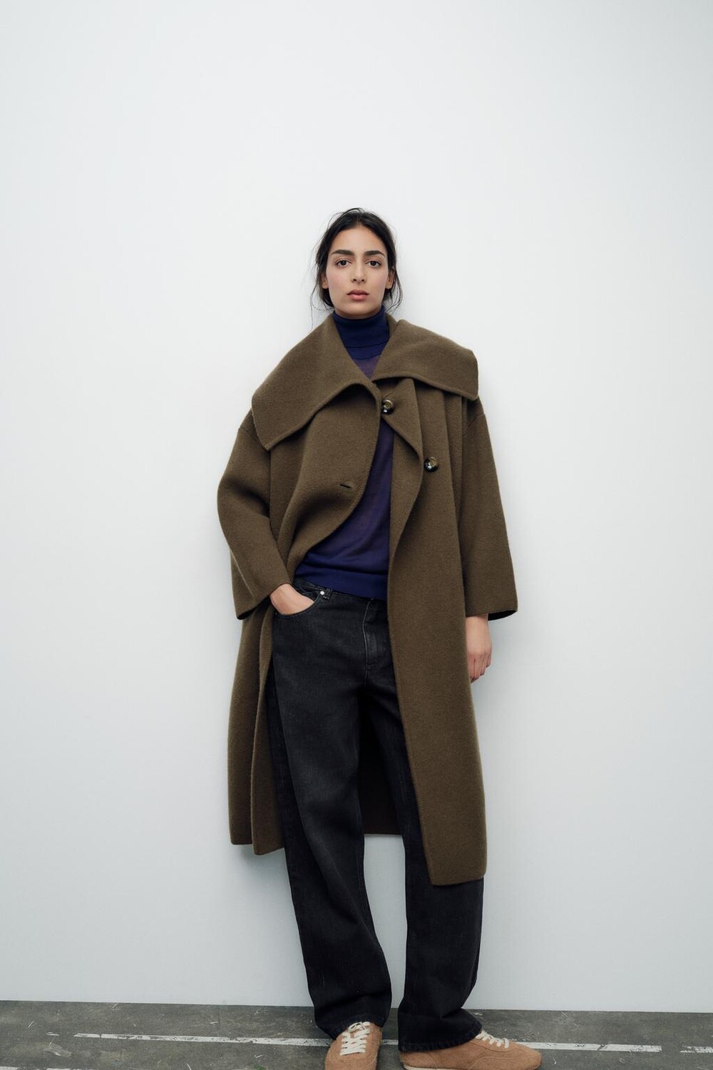 

Пальто из 100% шерсти с широкими отворотами ZARA, хаки