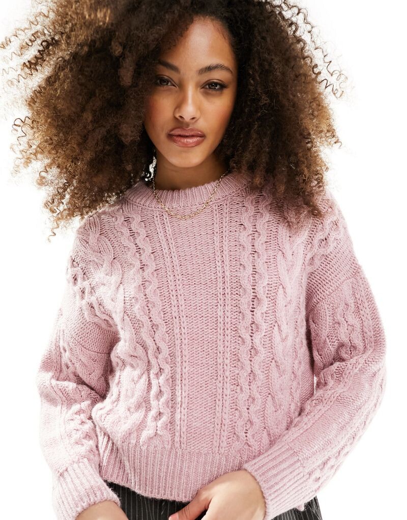 

Розовый свитер с круглым вырезом ASOS DESIGN