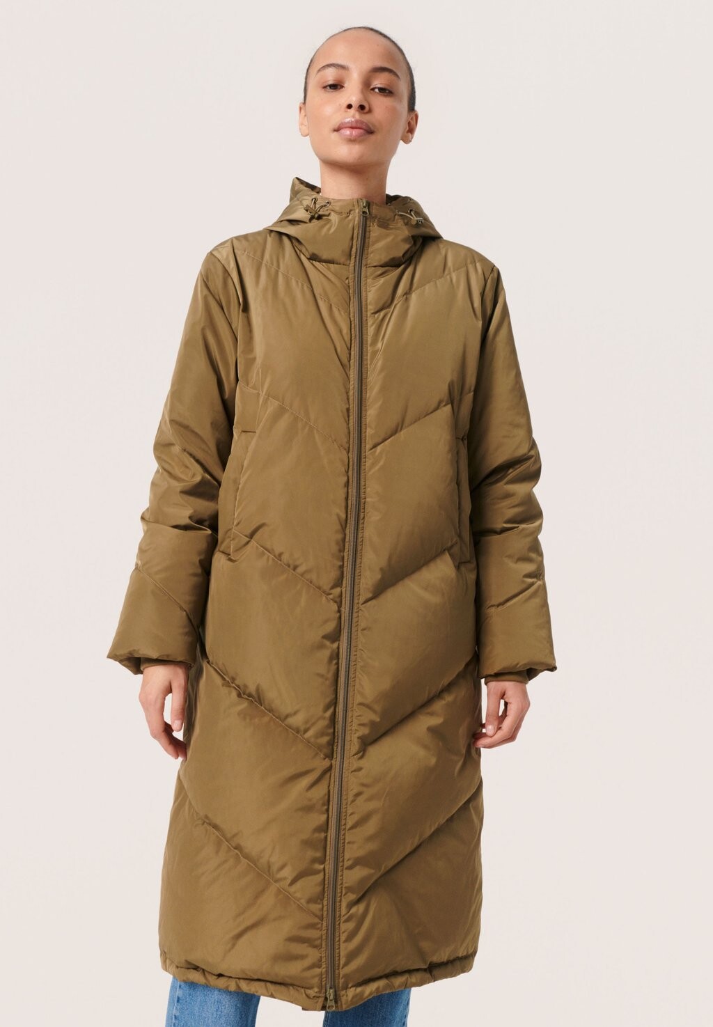 

Пуховик SLMYLO MIDI Soaked in Luxury, каперсы