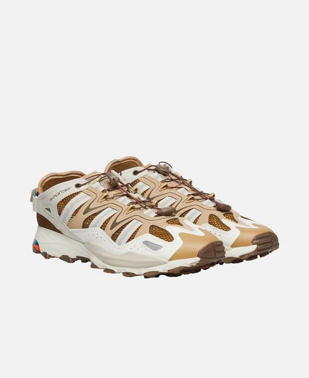 

Кроссовки adidas Originals, бежевый