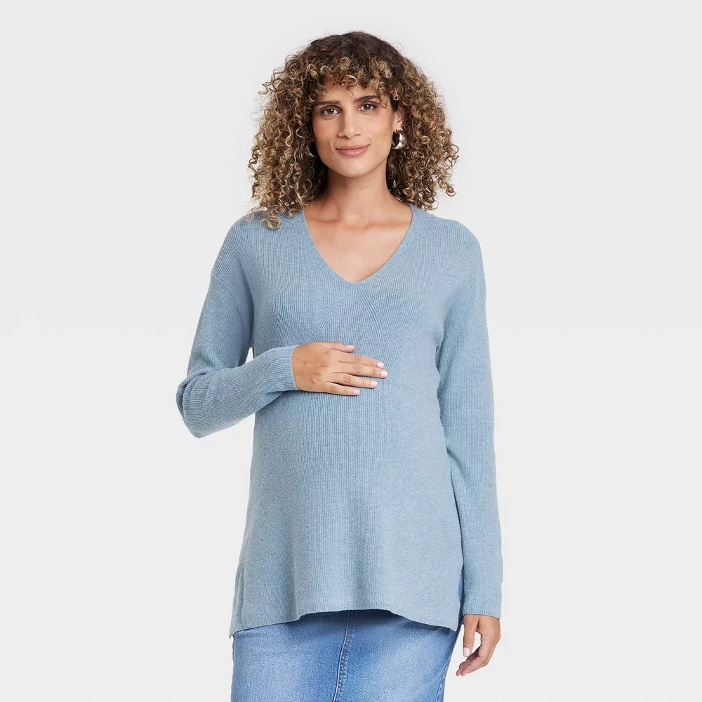 

Незаменимый свитер для беременных с V-образным вырезом - Isabel Maternity от Ingrid & Isabel Isabel Maternity by Ingrid & Isabel, цвет Blue