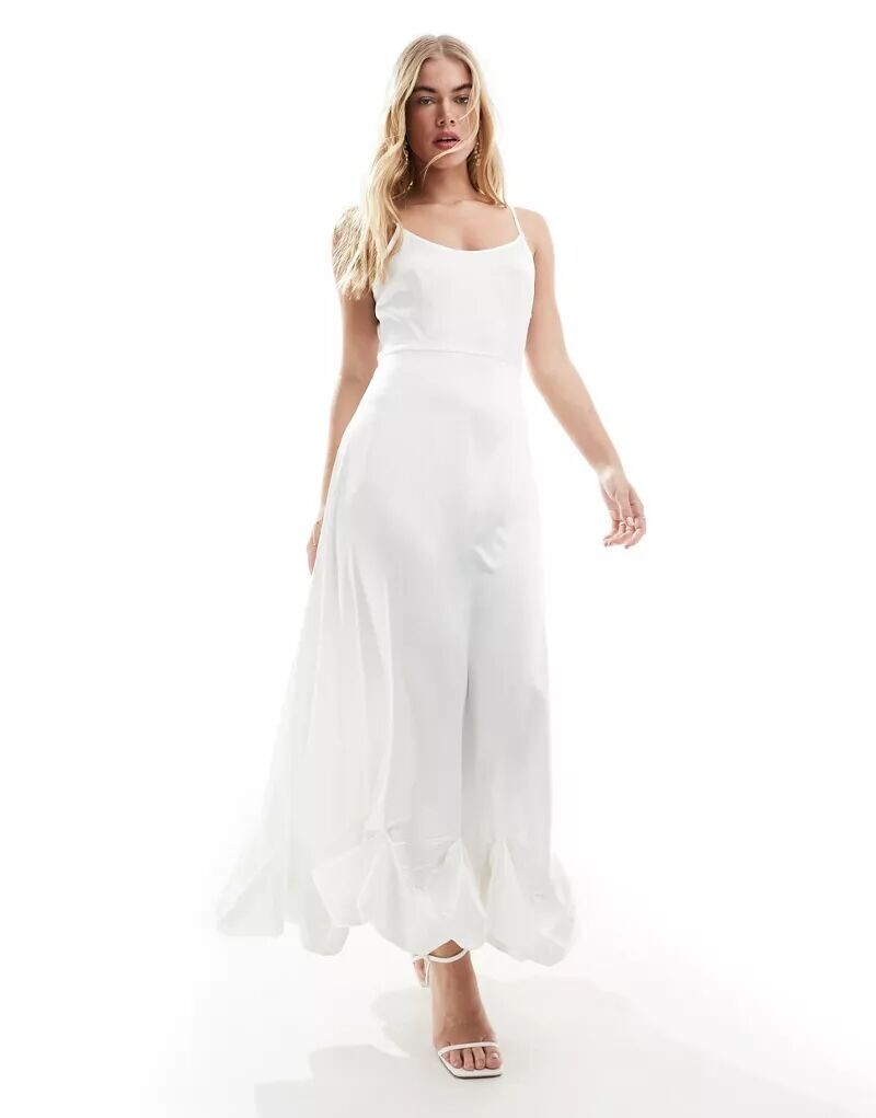 

Белое атласное платье макси с рюшами и оборками по краю Vila Bridal