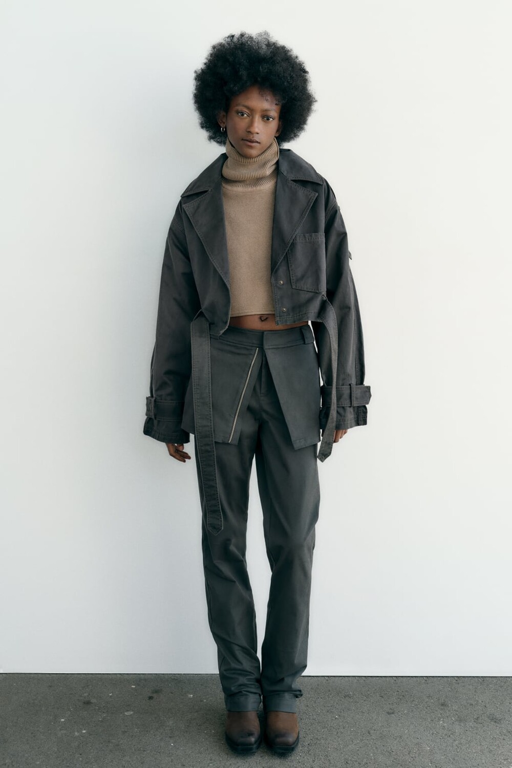 

Укороченный вощеный тренч ZARA, хаки