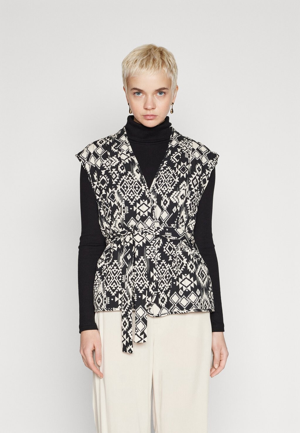 

Жилет VMGEMA GABI Vero Moda, черный