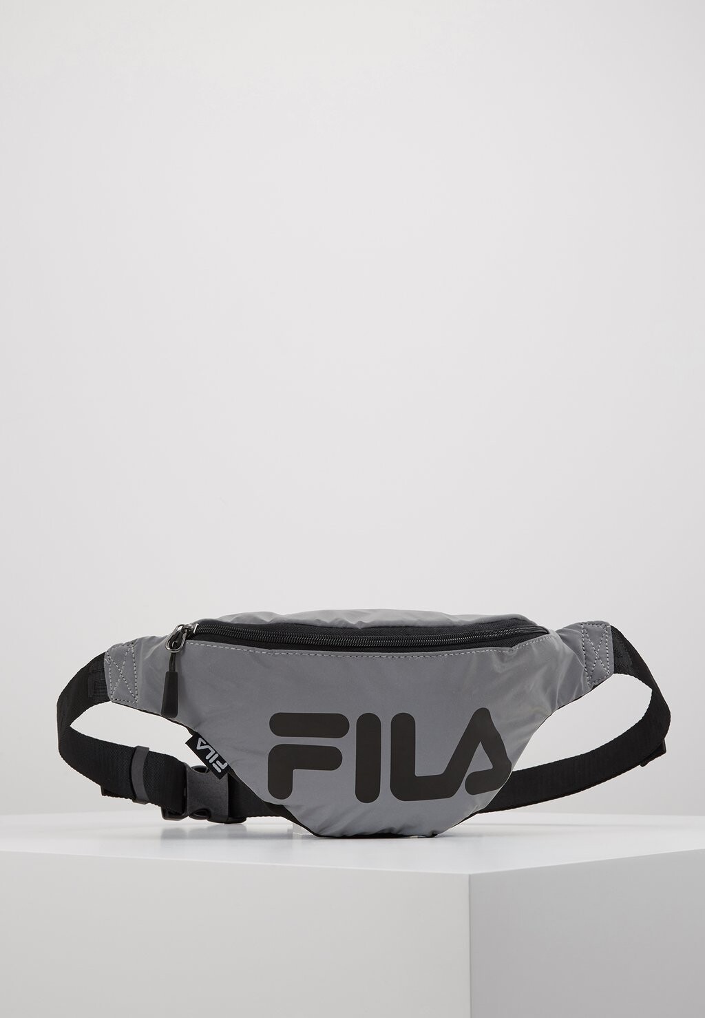 

Поясная сумка Fila