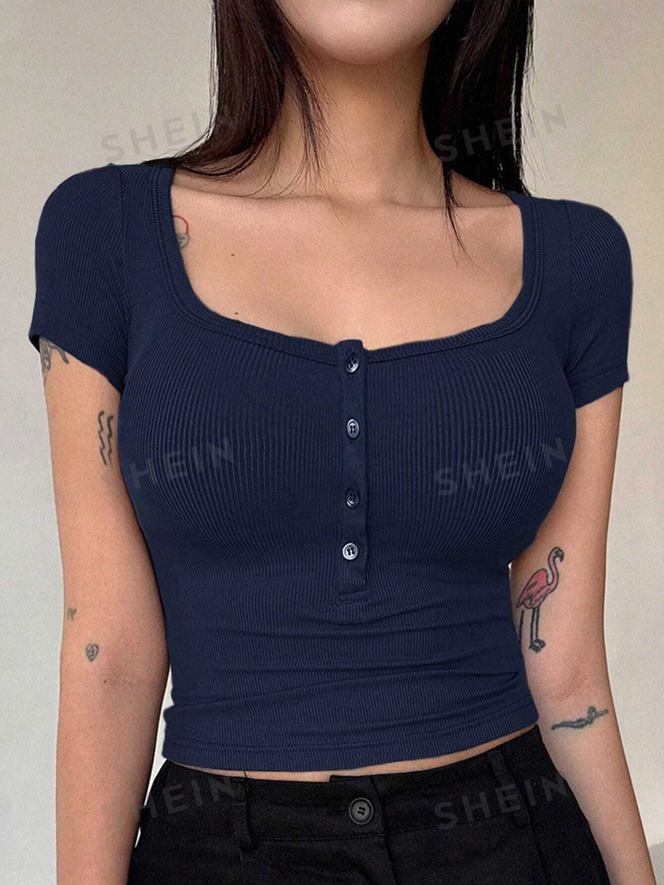 DAZY Женская однотонная футболка узкого кроя с полупланкой, темно-синий