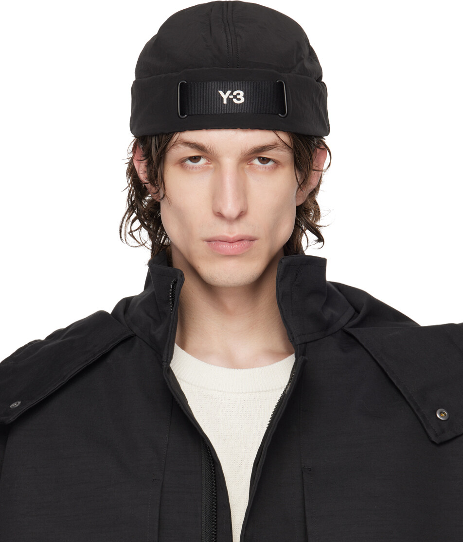 

Черная стеганая шапка Y-3