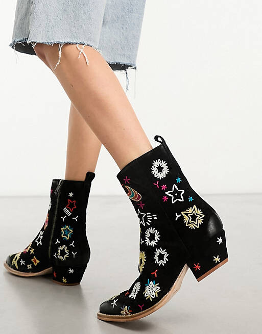 

Черные замшевые ковбойские сапоги с вышивкой Free People