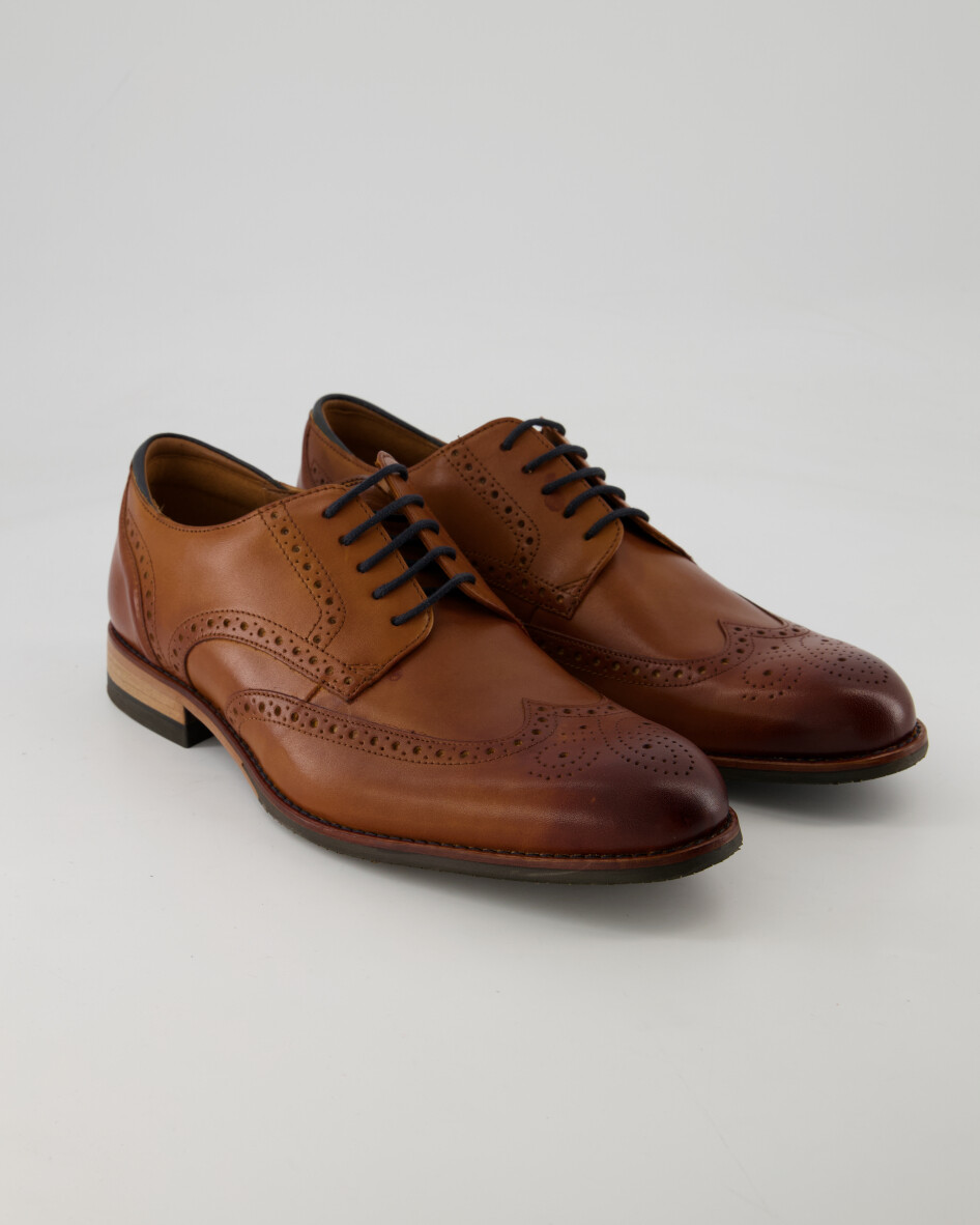 

Низкие кроссовки Clarks Freizeit Schuhe, коричневый