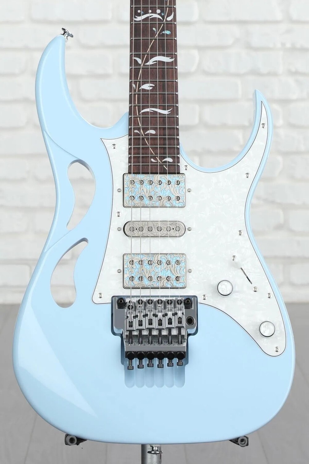 

Электрогитара Ibanez Steve Vai Signature PIA3761C - синий порошок