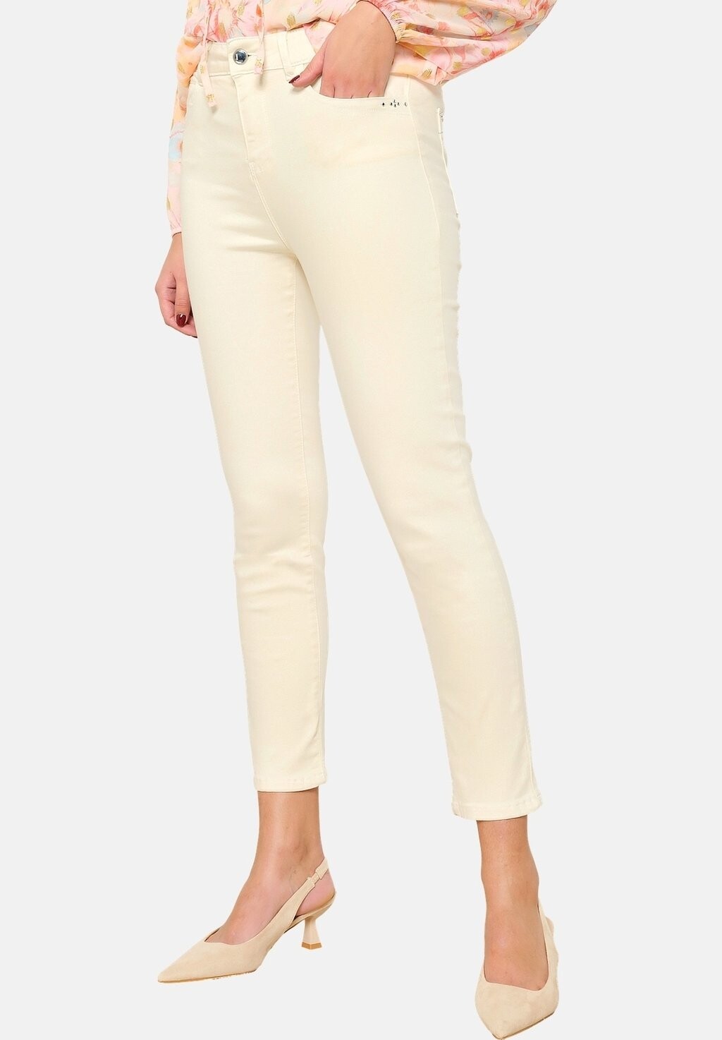 

Брюки SLIM-FIT LolaLiza, бежевый