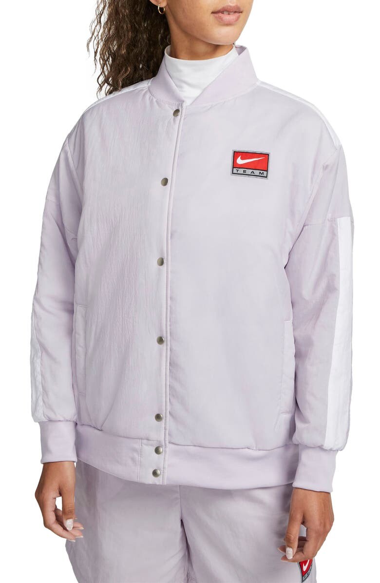 

Куртка спортивной команды NIKE