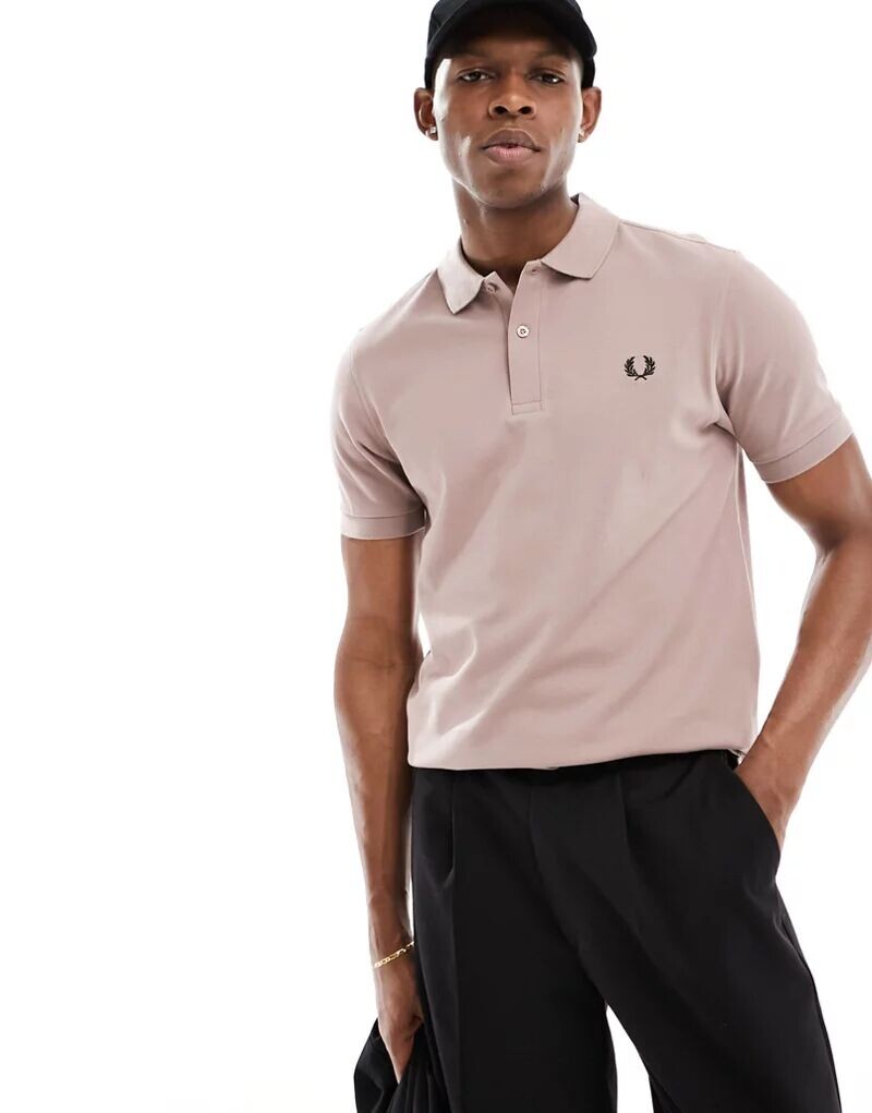 

Однотонная розовая рубашка-поло Fred Perry