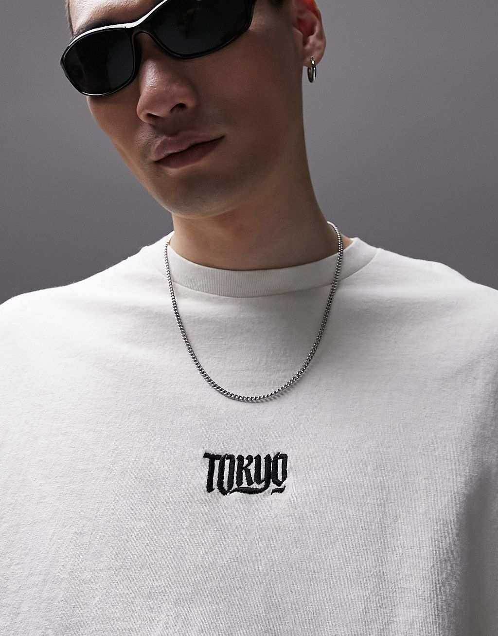 

Футболка оверсайз Topman с вышивкой Tokyo цвета мытый камень