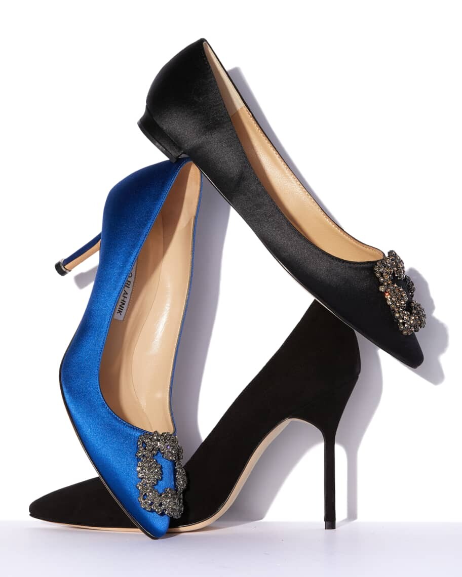 

Атласные туфли на плоской подошве Hangisi с кристаллами и пряжкой Manolo Blahnik