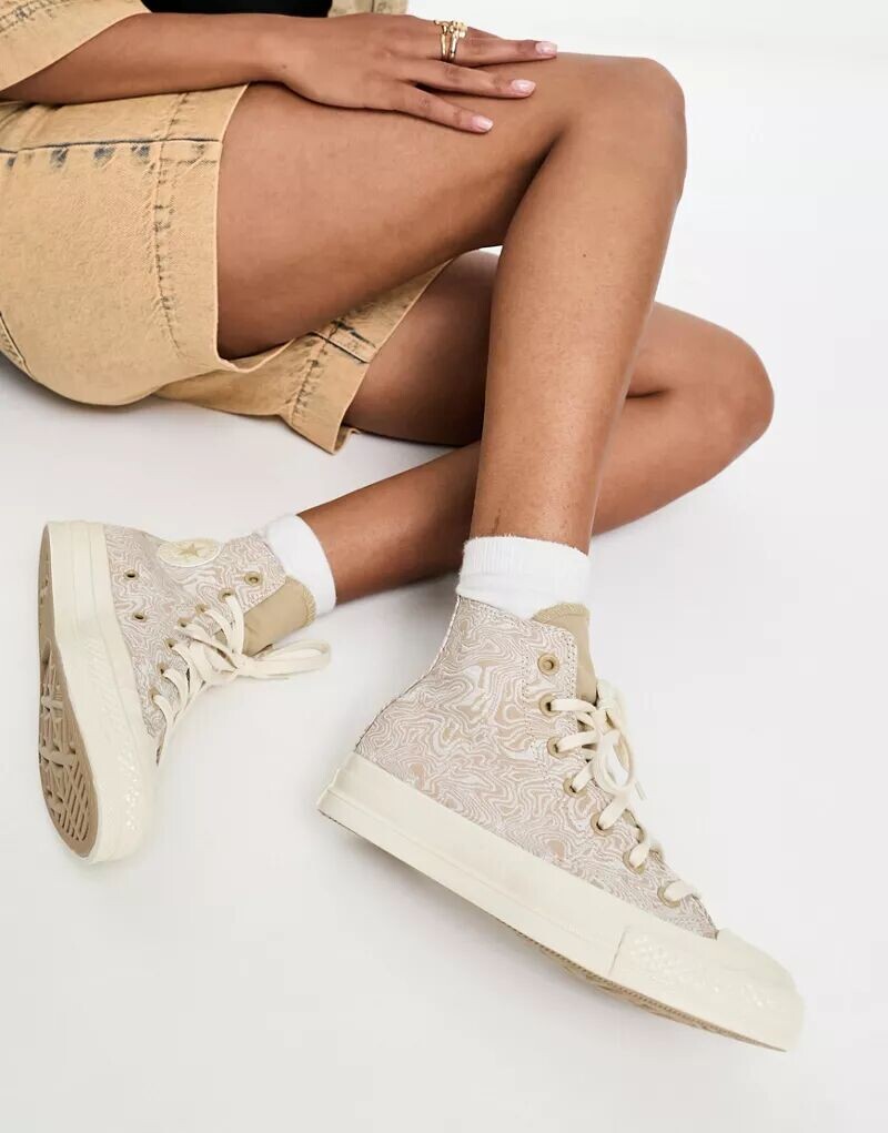 Бежевые кроссовки Converse Chuck 70 Hi бежевые замшевые кроссовки converse chuck 70 hi