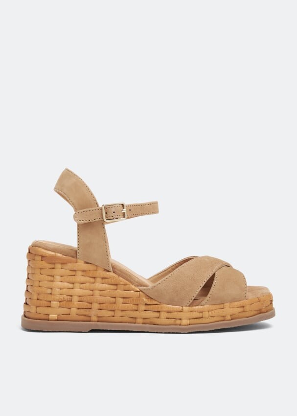 

Сандалии Castañer Thea Wicker, бежевый