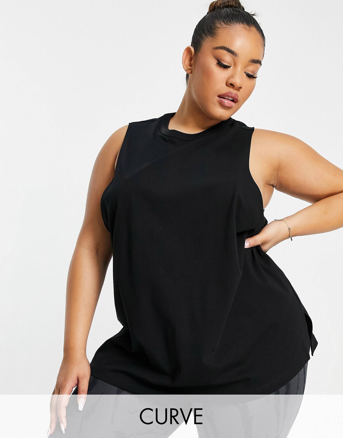 

Черный хлопковый жилет с прорезями для рук ASOS 4505 Curve icon