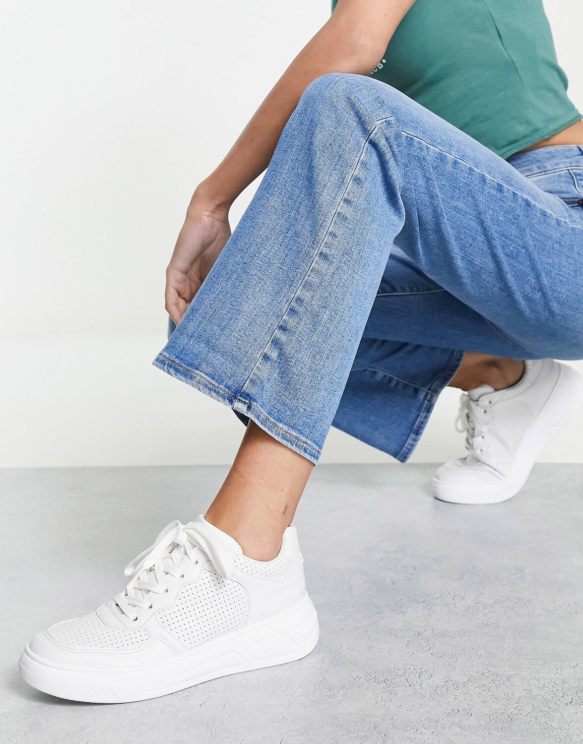 

Белые кроссовки ASOS DESIGN Dixon
