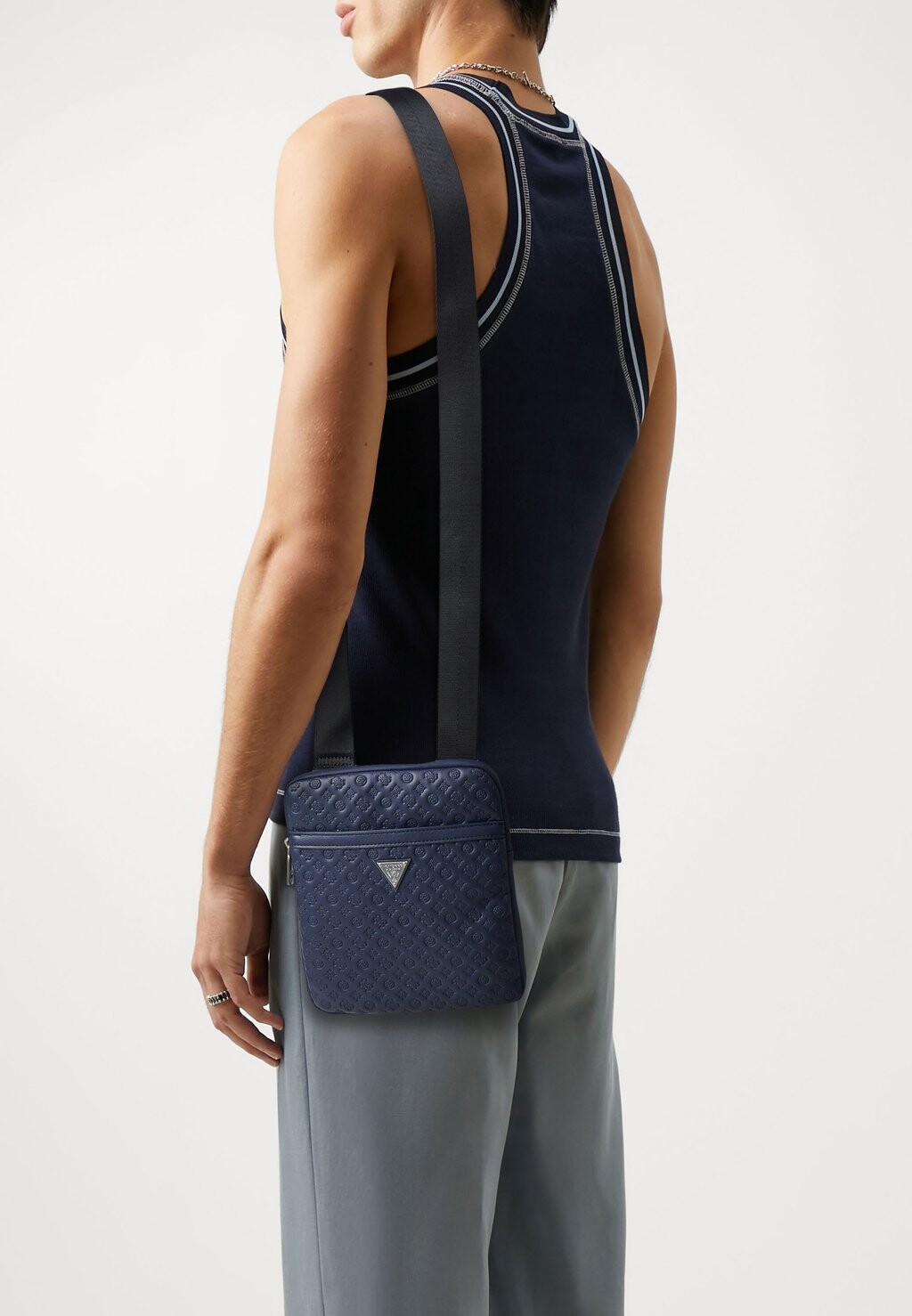 

Сумка на плечо MILANO Guess, синий