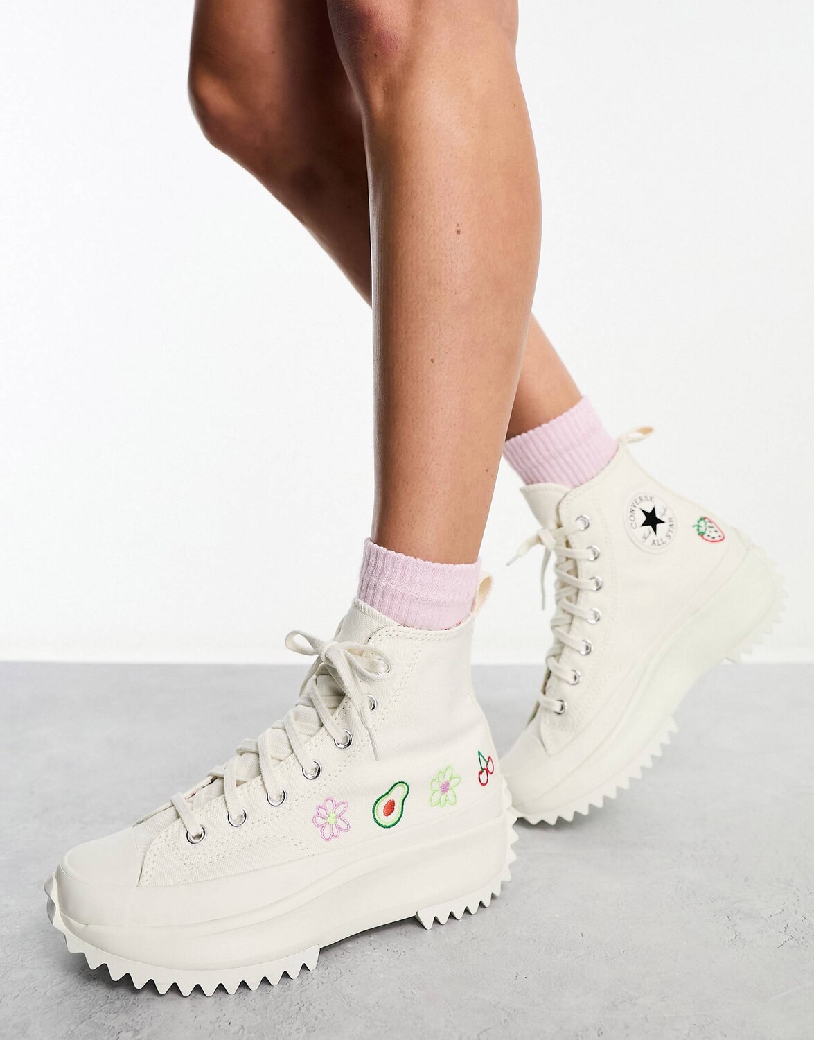 

Белые кроссовки Converse Run Star Hike с вышивкой в ​​виде цветов и фруктов, Белый