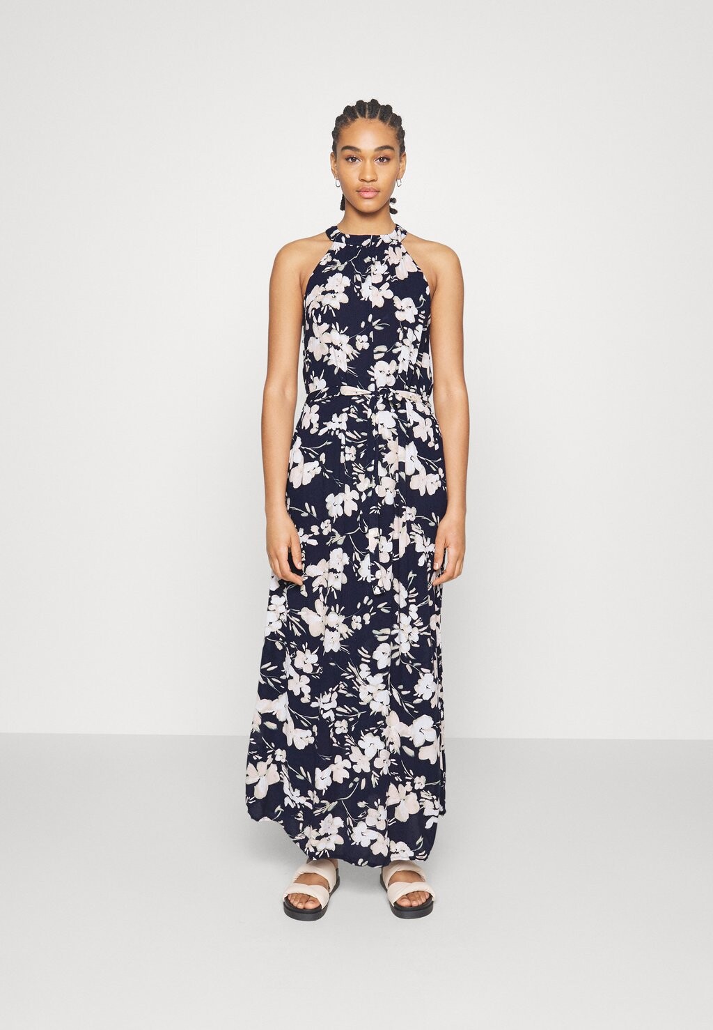 

Длинное платье Vero Moda, темно-синий