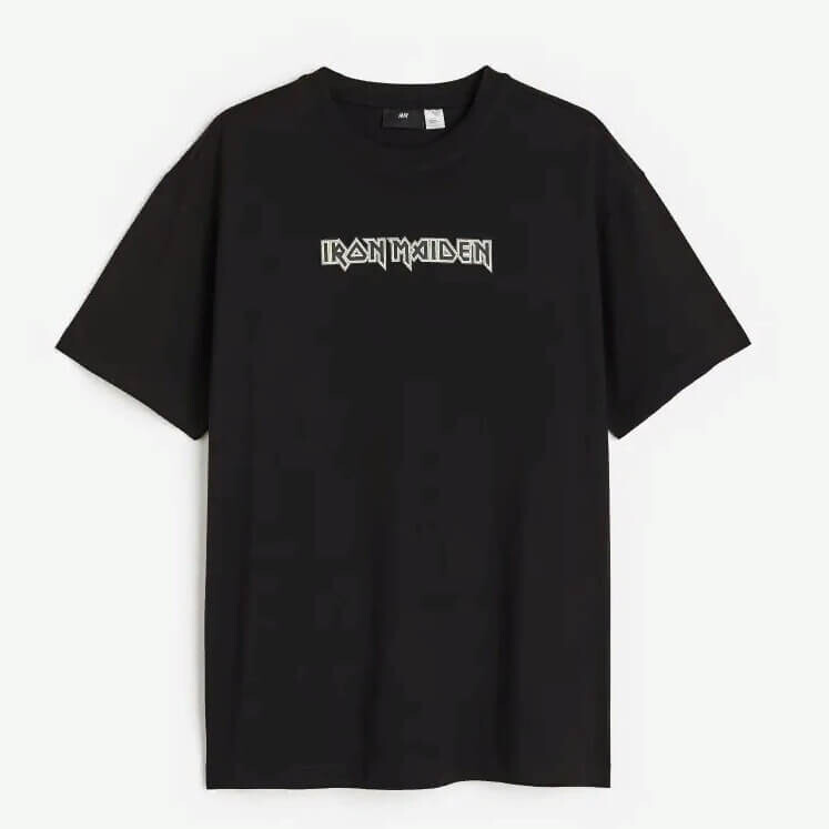

Футболка с принтом H&M Iron Maiden Relaxed Fit, черный