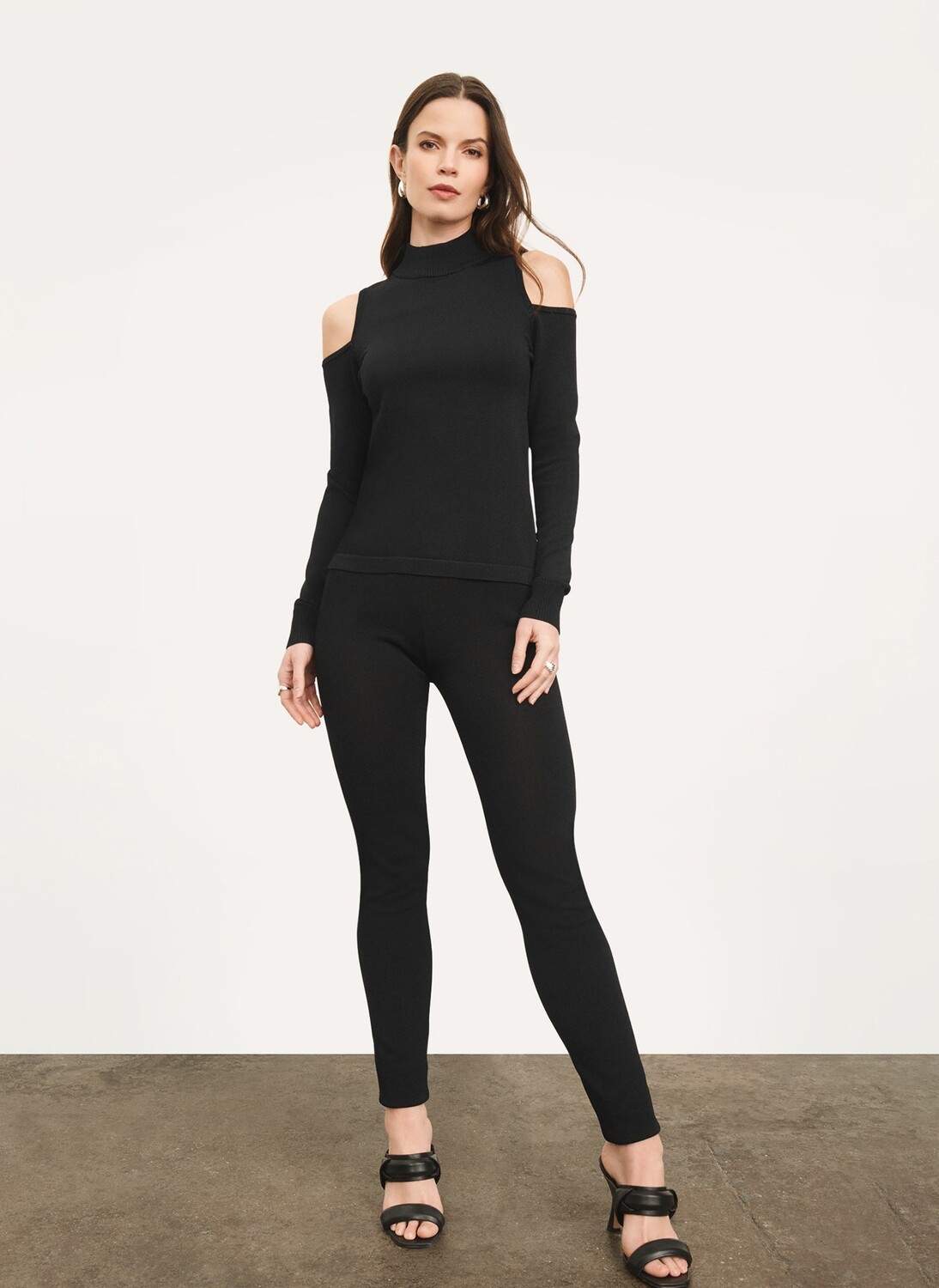 

Топ с изысканными вырезами Donna Karan