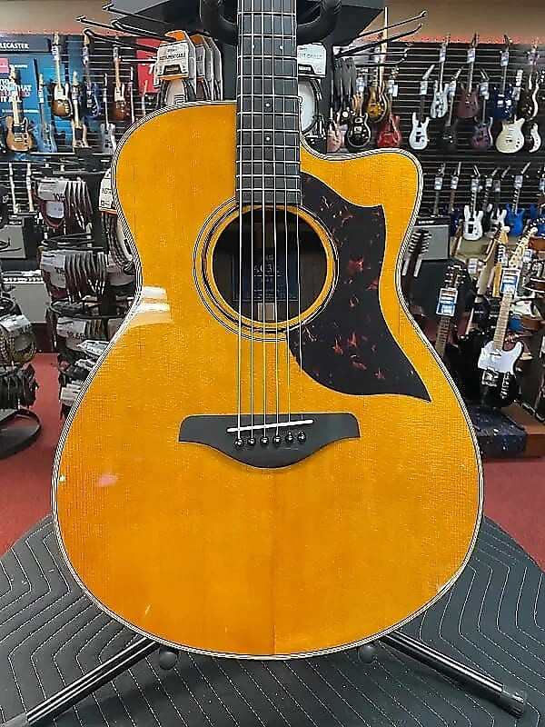 

Yamaha AC3R ARE Concert Cutaway — Vintage Natural AC3R ARE Concert Cutaway - Vintage Natural