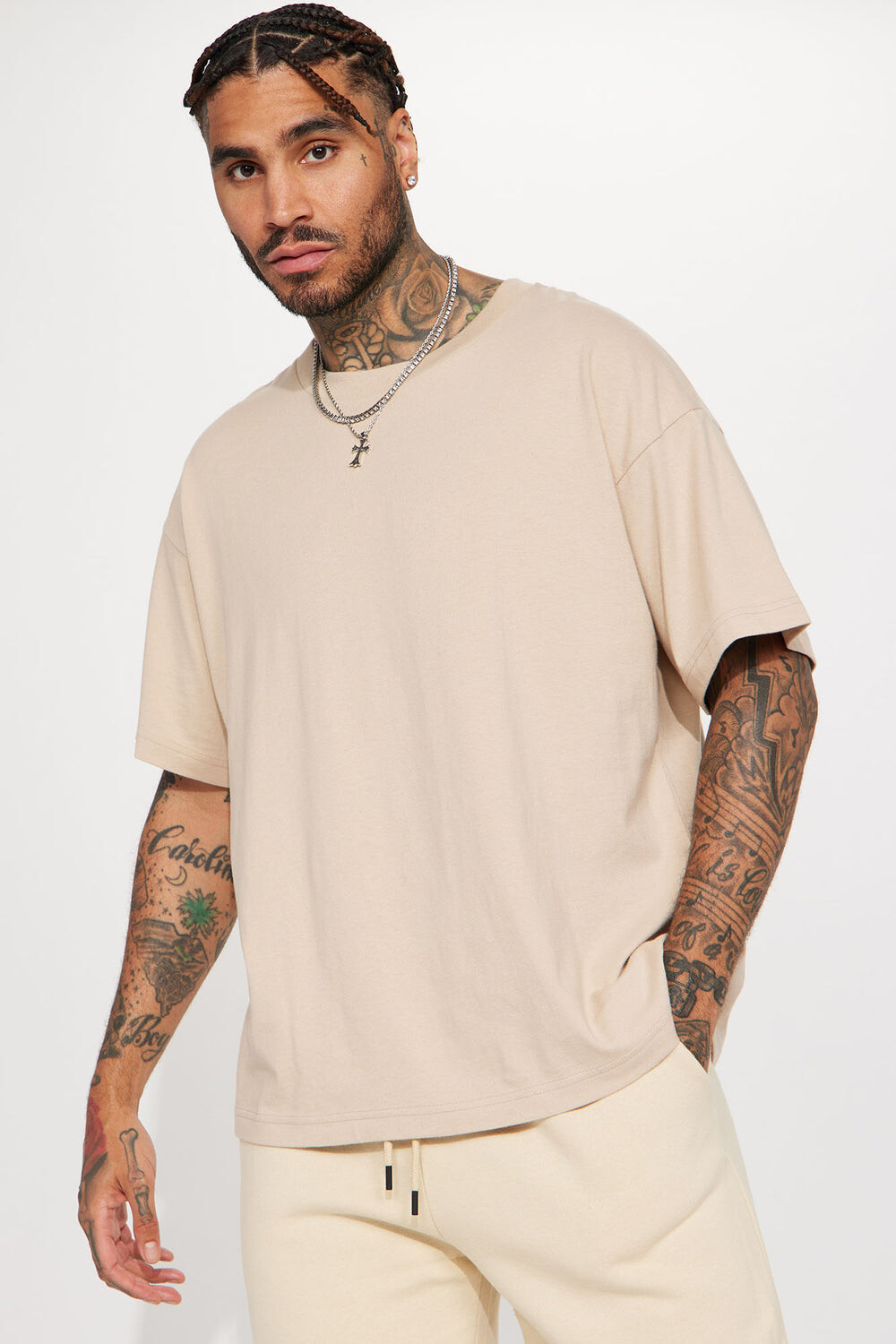 

Футболка Fashion Nova ZDF01K310132, загар, Серый