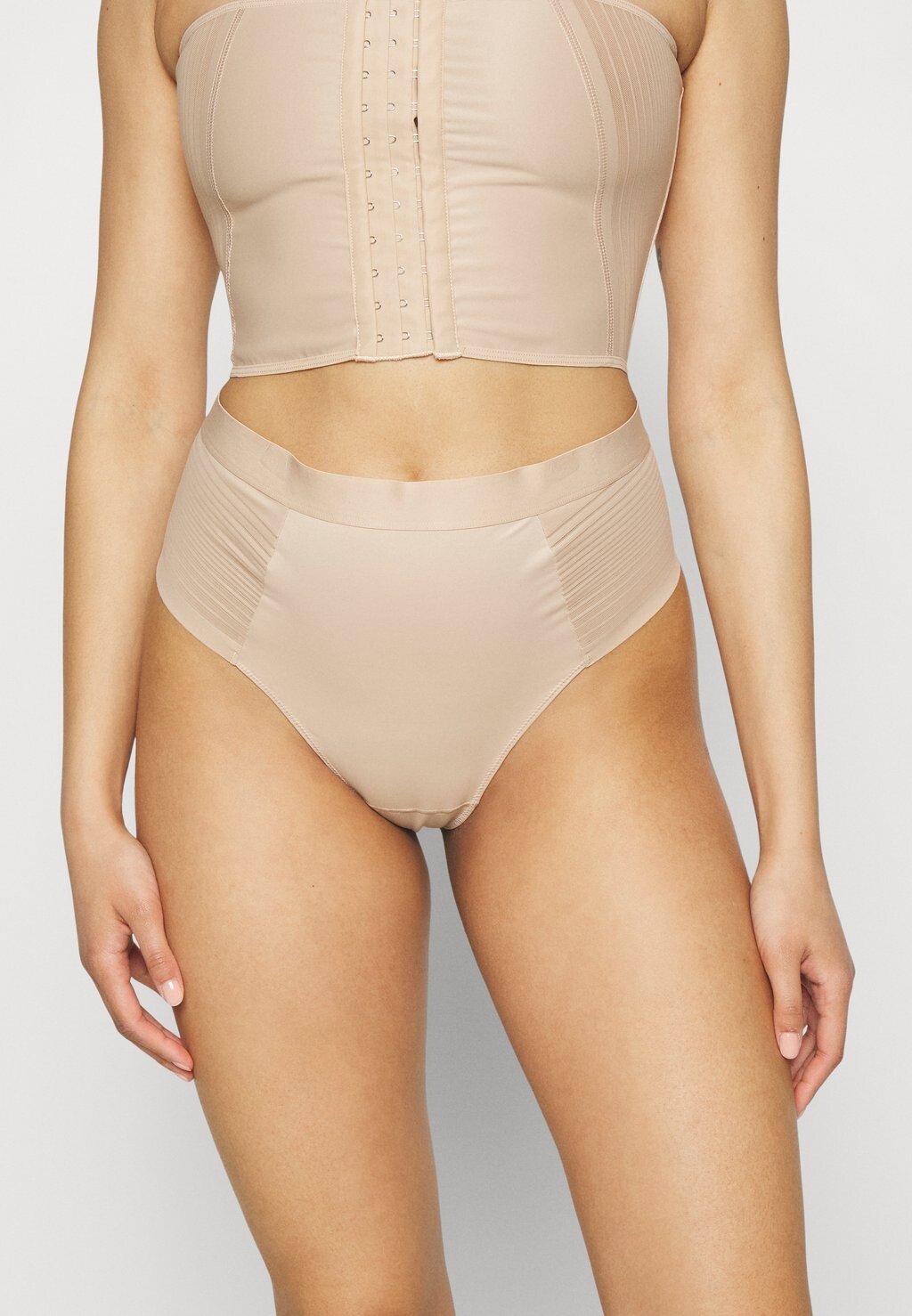 

Корректирующее белье Marks & Spencer