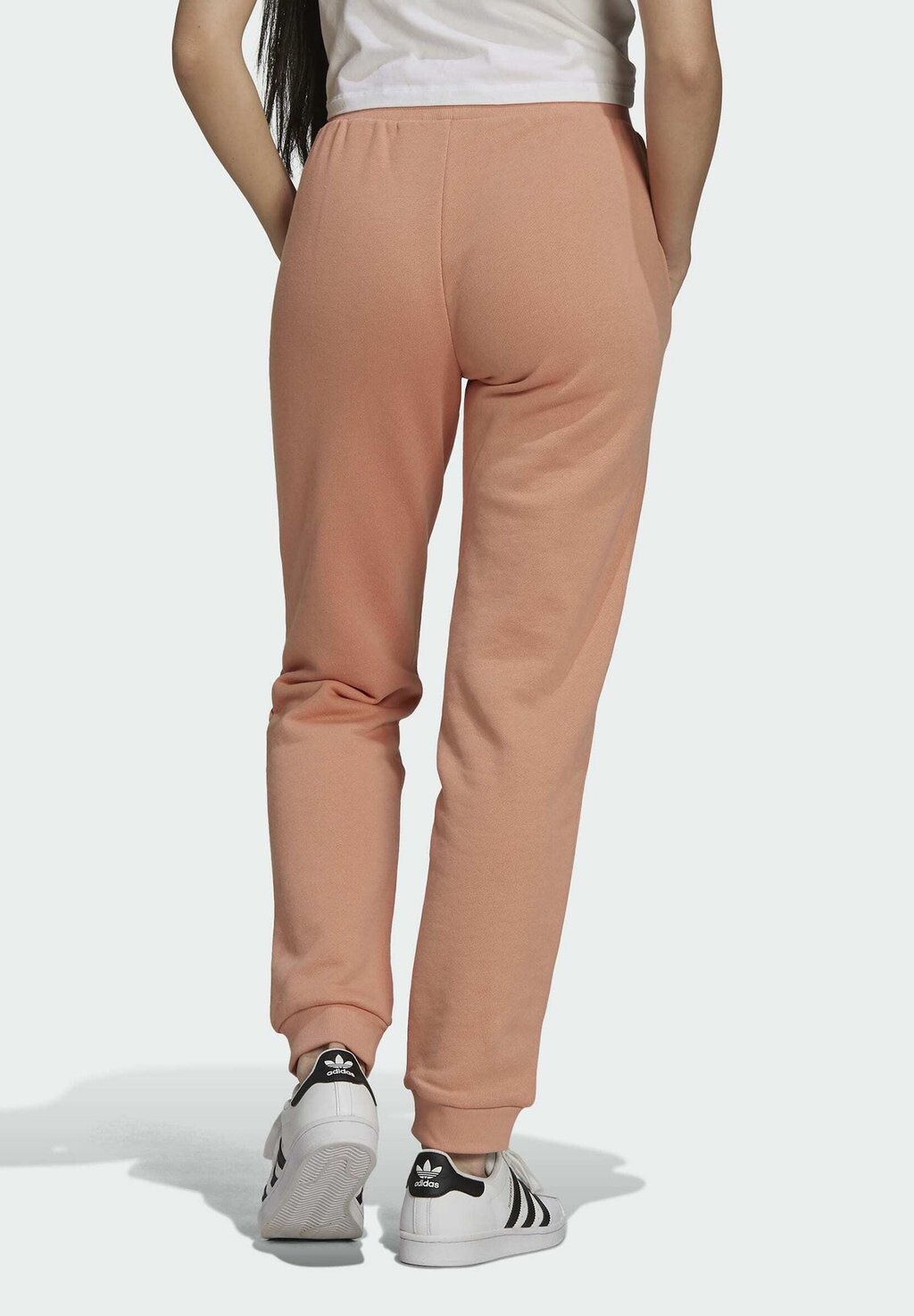 

Спортивные штаны adidas Originals, цвет pink