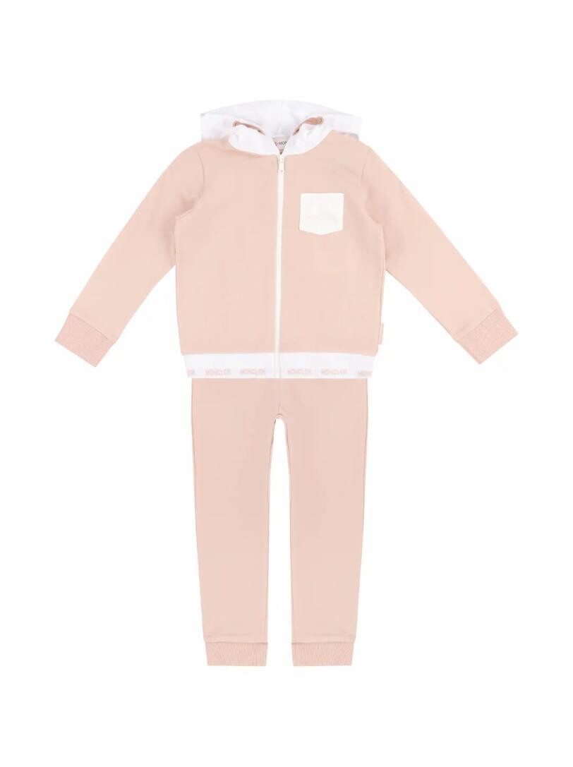 

Спортивный костюм Moncler