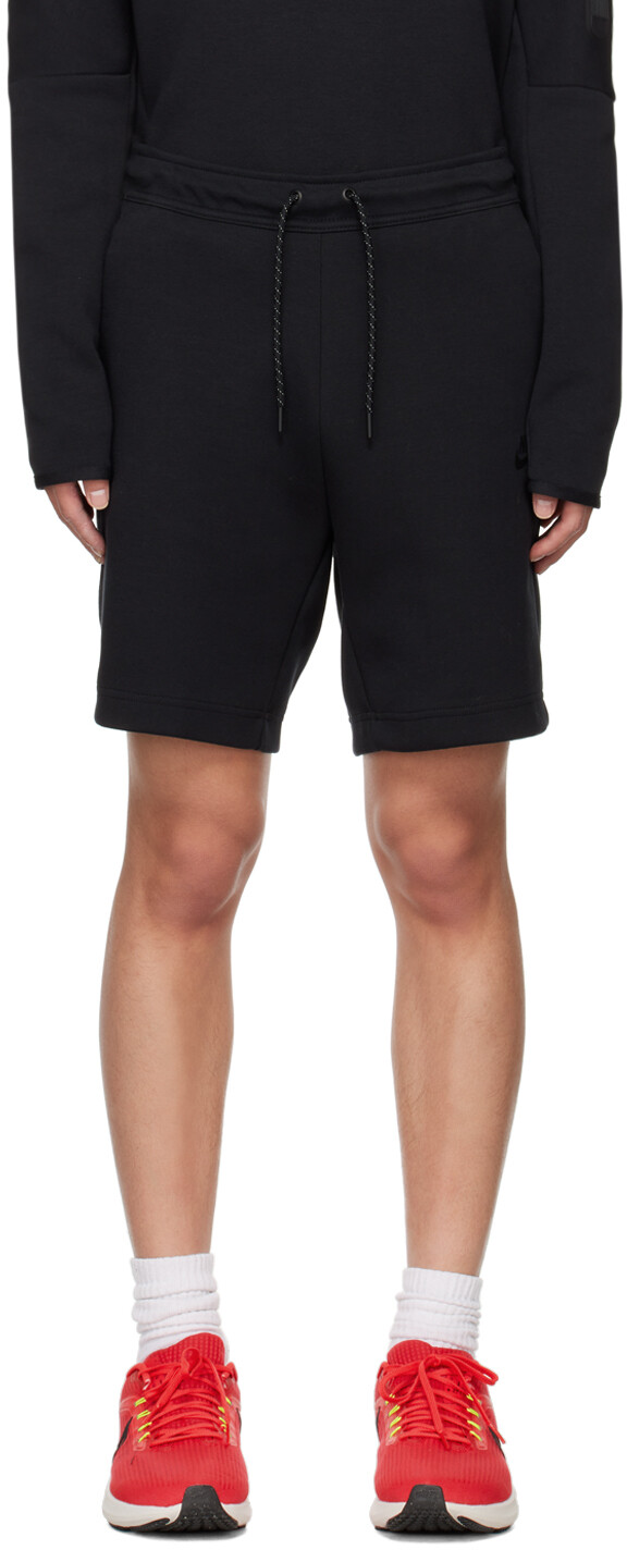 

Черные шорты Sportswear Tech Nike