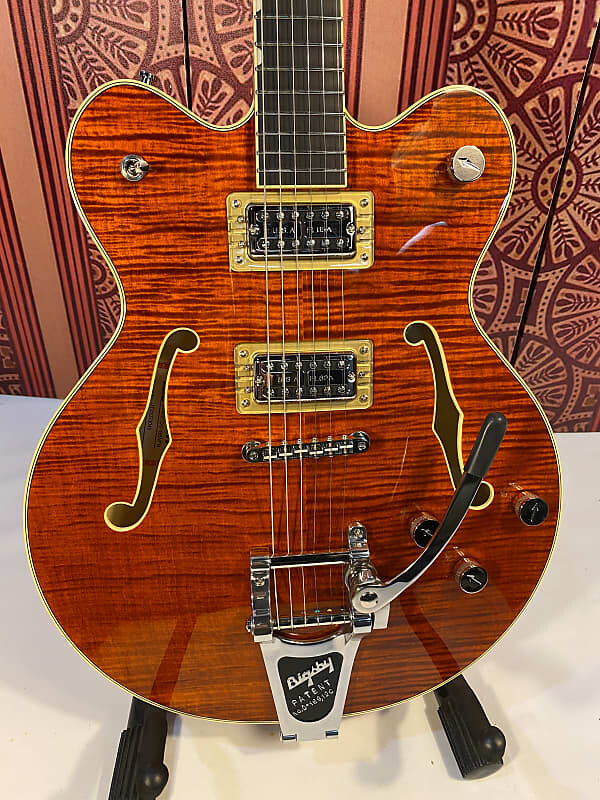 

Gretsch G6609TDC-BBNFM Players Edition Broadkaster 2022 - Бурбонское пятно